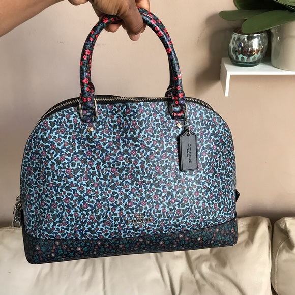 SOLD Coach Sierra Satchel In Ranch Floral Shoulder - Picture 2 of 8
